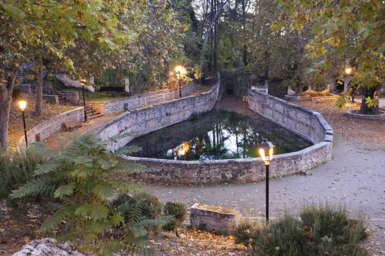 Fuente de Aynadamar