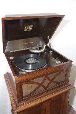Birthplace Museum of Federico García Lorca in Fuente Vaqueros. Gramophone with a record in the dining-room.