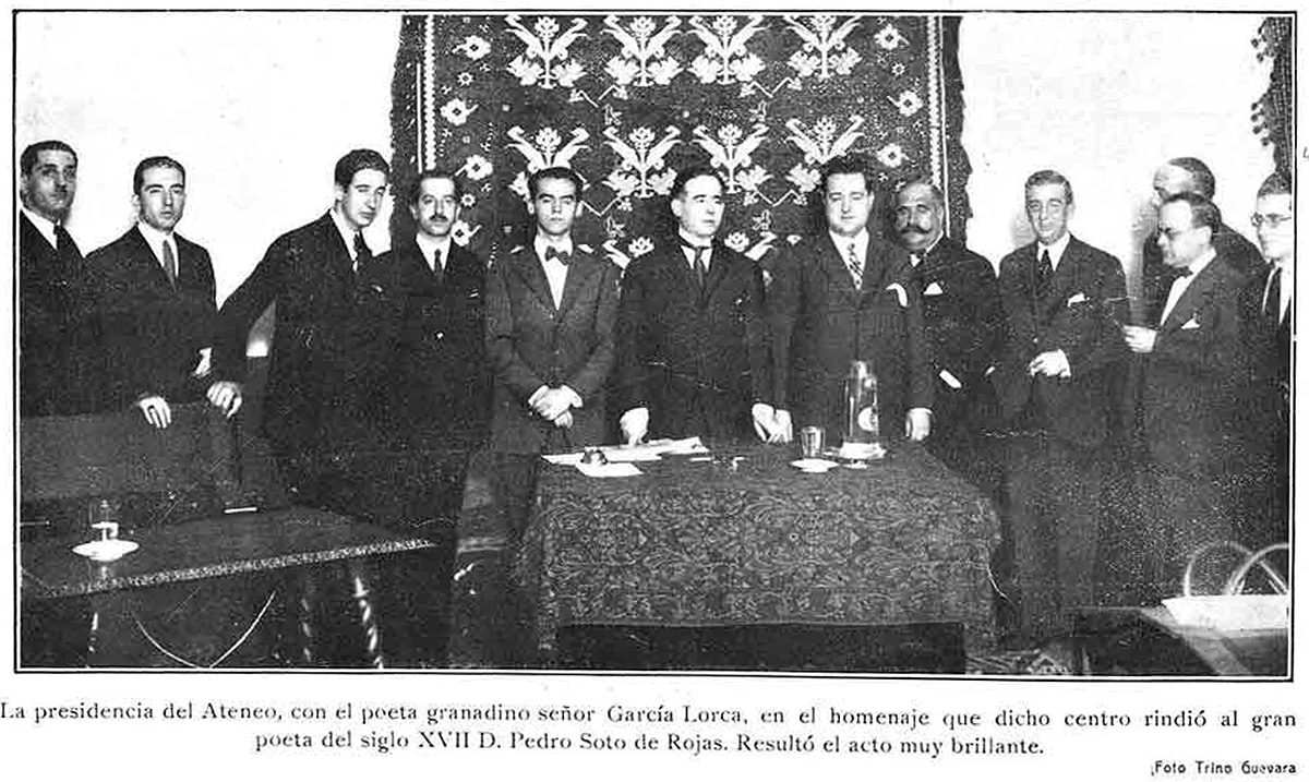 The presidency of the Ateneo, with the Granada poet Mr. García Lorca, at the tribute paid by the Ateneo to the great 17th century poet Pedro Soto de Rojas. / Photo: Trino Guevara