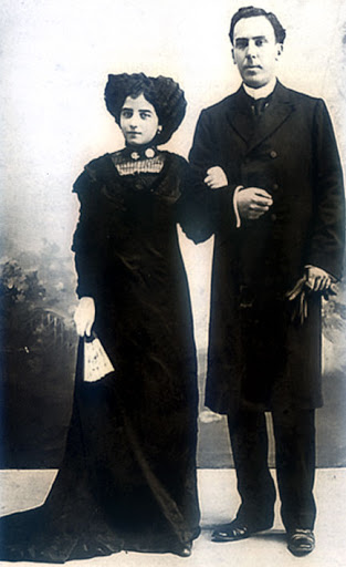 Antonio Machado and Leonor.